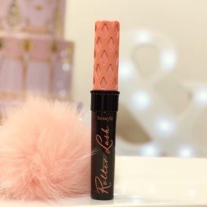 benefit Roller Lash Curling Mascara
Super-curling & lifting mascara
